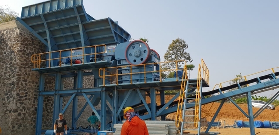 Εκκεντρικός άξονας 55Kw PE500 Χ 750 μηχανών θραυστήρων σαγονιών αμμοχάλικου πέτρινος κινητά