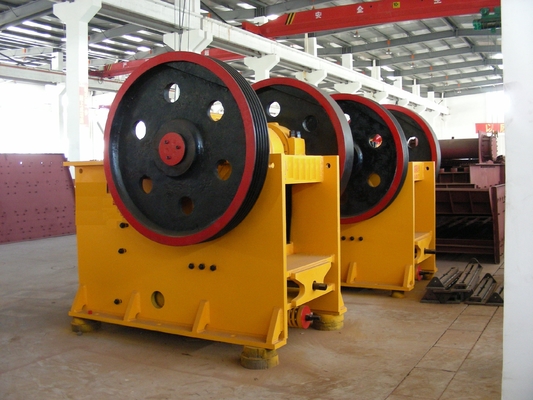 κινητός θραυστήρας κώνων 30Kw PE400*600, αρχικός πέτρινος θραυστήρας 36 24