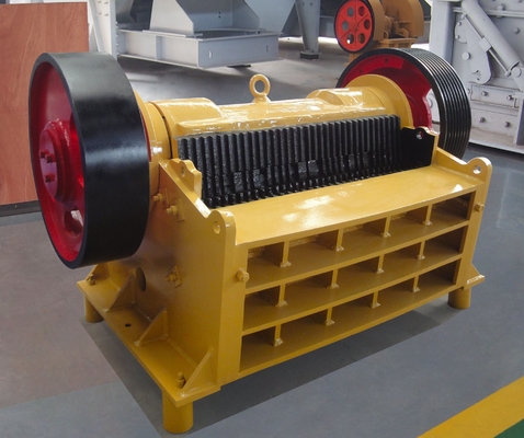 Πέτρινη εκκεντρική μηχανή PEX250x1200 θραυστήρων σαγονιών άξονων με 20-61 TPH